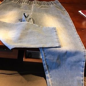 SOFT SURROUNDING METRO CROP PT XL